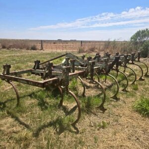 19 Tine Agrico Chisel Plough / 19 Tand Beitelploeg