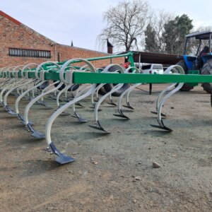 Alternative view of 9m Fieldspan