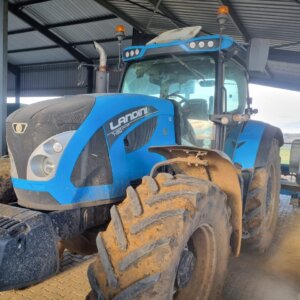Alternative view of Landini 7-180 Trekker / Tractor
