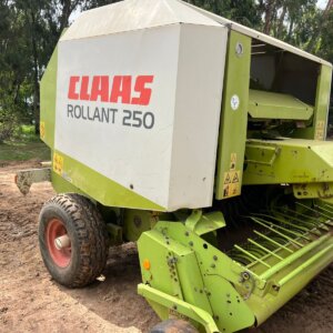 Claas Rollant 250 Baler