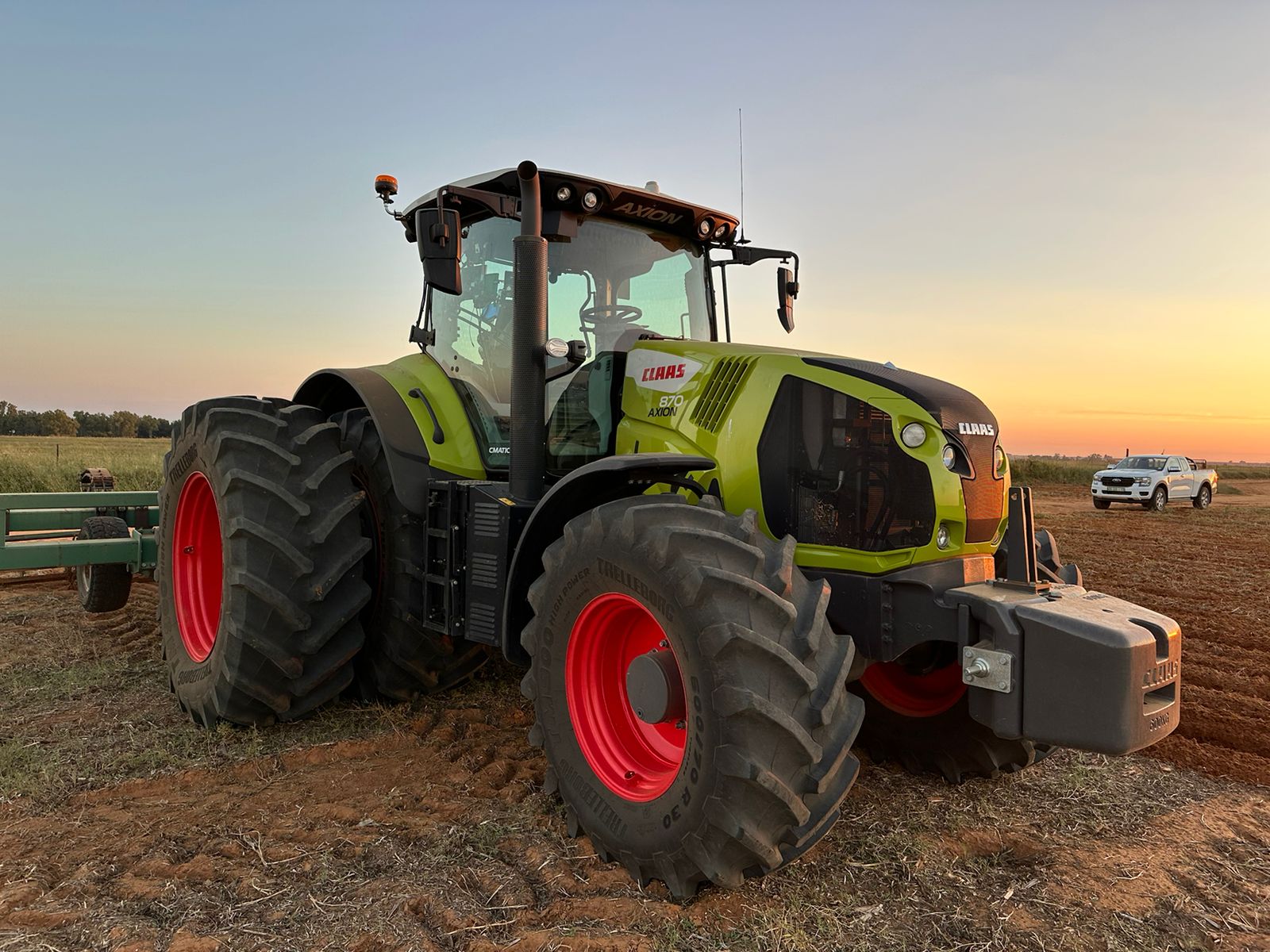 Claas Axion 870 4x4 Trekker / Tractor - Image 3