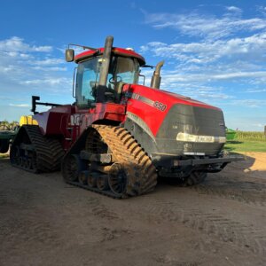 Alternative view of Case iH 550 Quadtrac 4x4 Trekker / Tractor