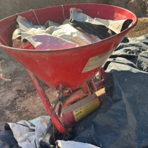 Cosmo 500 Fertilizer Spreader / Kunsmisstrooier