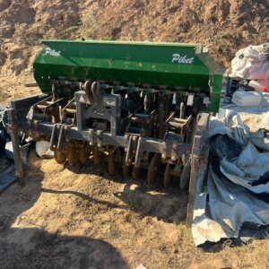 10 Row Piket Fine Seed / Fyn Saad Planter