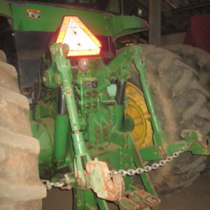 Alternative view of John Deere 7800 Trekker / Tractor
