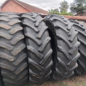 Alternative view of 4x 460.85 R42 Gebruikte Loop Spuit Bande / Used Sprayer Tires