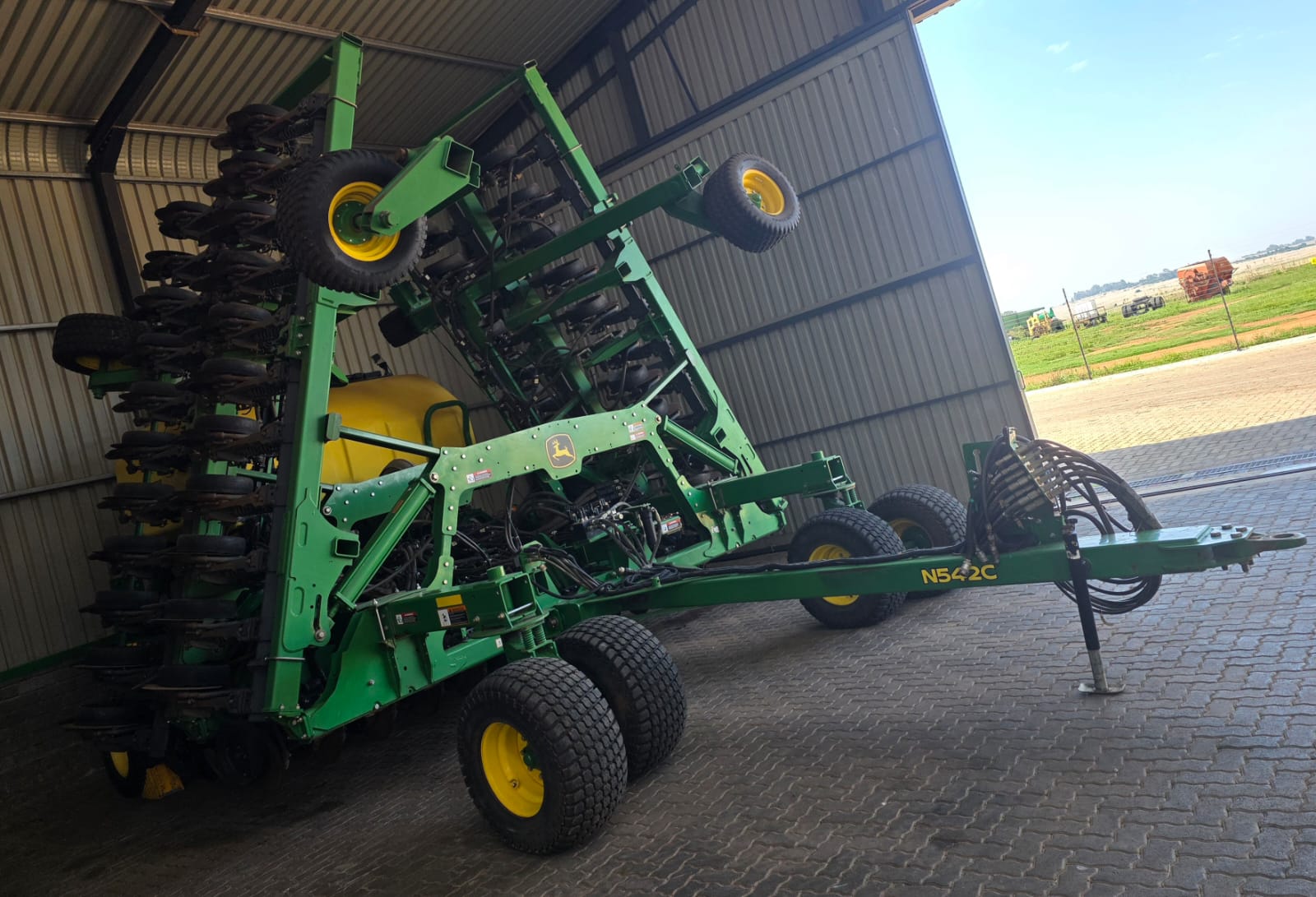 42ft John Deere N542C Disc / Air Seeder