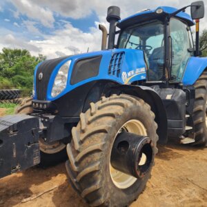 New Holland T8.390 Trekker / Tractor