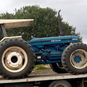 New Holland / Ford 8030 Trekker / Tractor