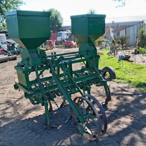 Alternative view of 7 Tand / Tine Kunsmistoediener / Fertilizer Applicator