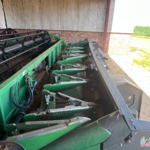 Alternative view of John Deere 9660 STS Stroper / Combine Harvester with Tables / Tafels