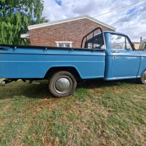 Alternative view of 1963 Datsun Bluebird