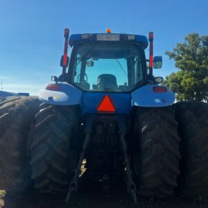 Alternative view of New Holland T9.285 Trekker / Tractor