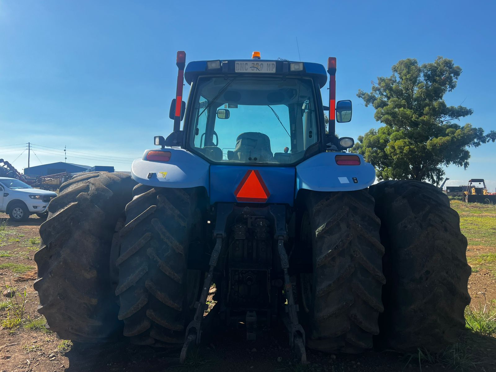 New Holland T9.285 Trekker / Tractor - Image 2