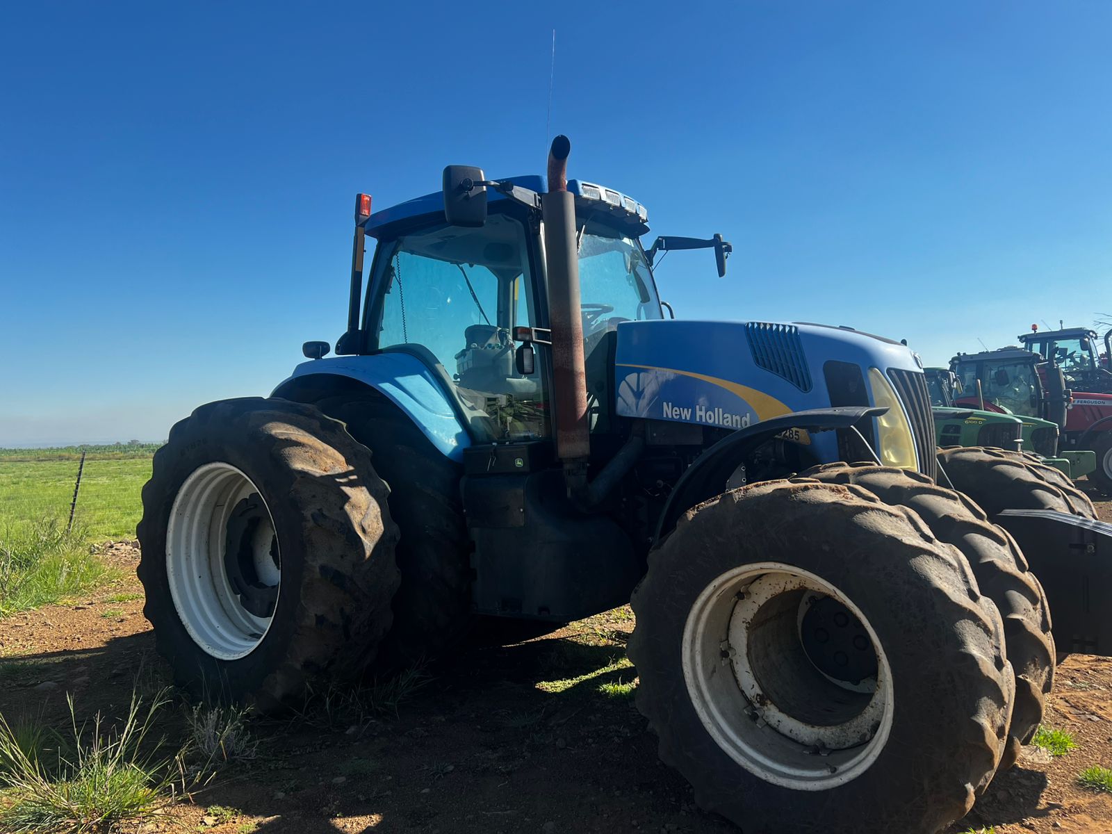 New Holland T9.285 Trekker / Tractor - Image 4