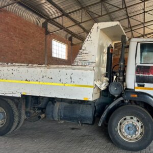 Tata 1518C Tipper Truck / Vragmotor