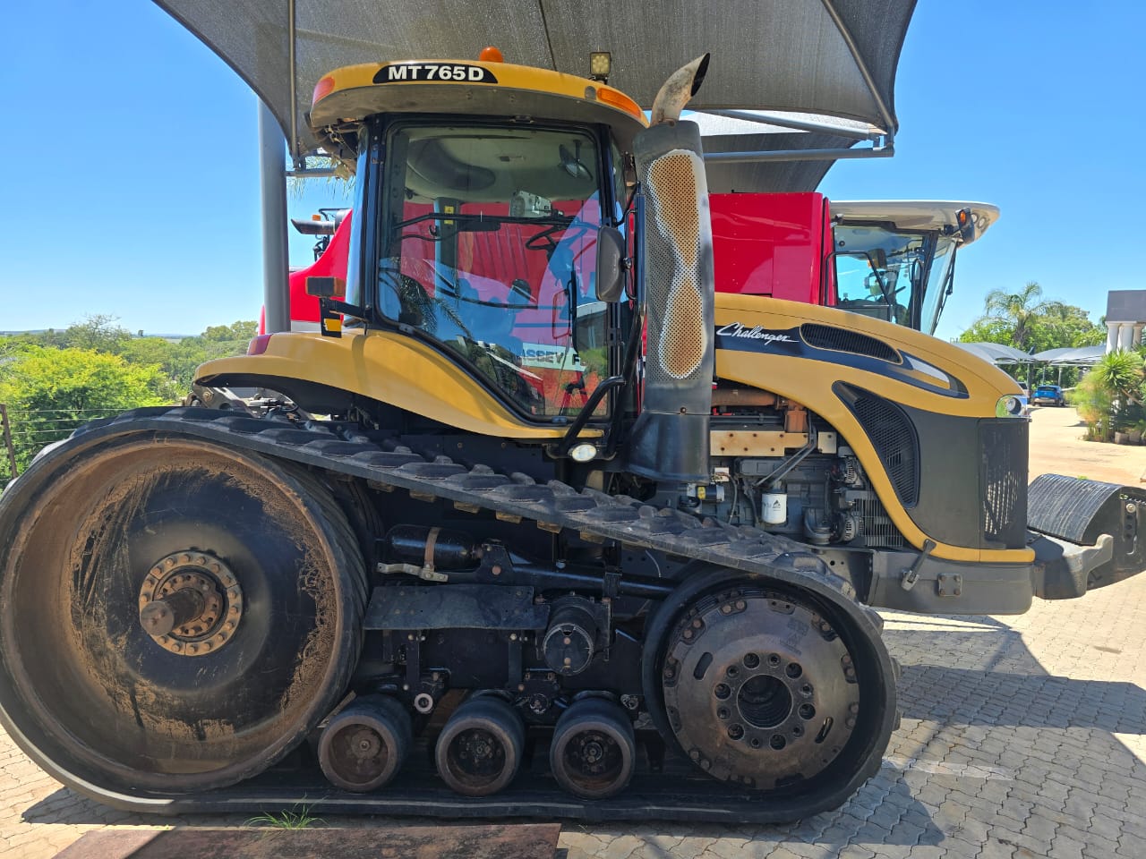 Challenger MT 765D Trekker / Tractor - Image 3