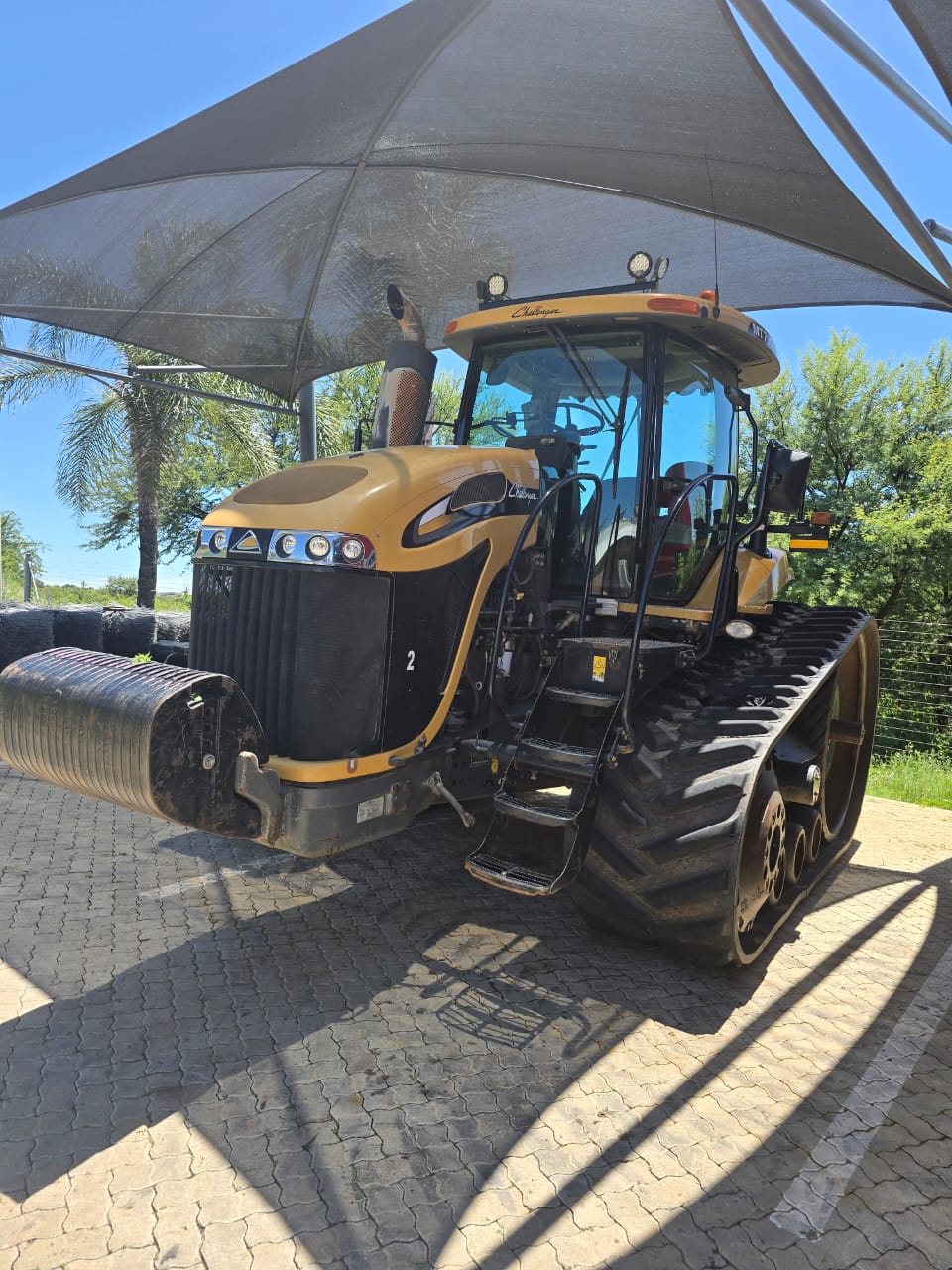Challenger MT 765D Trekker / Tractor - Image 4