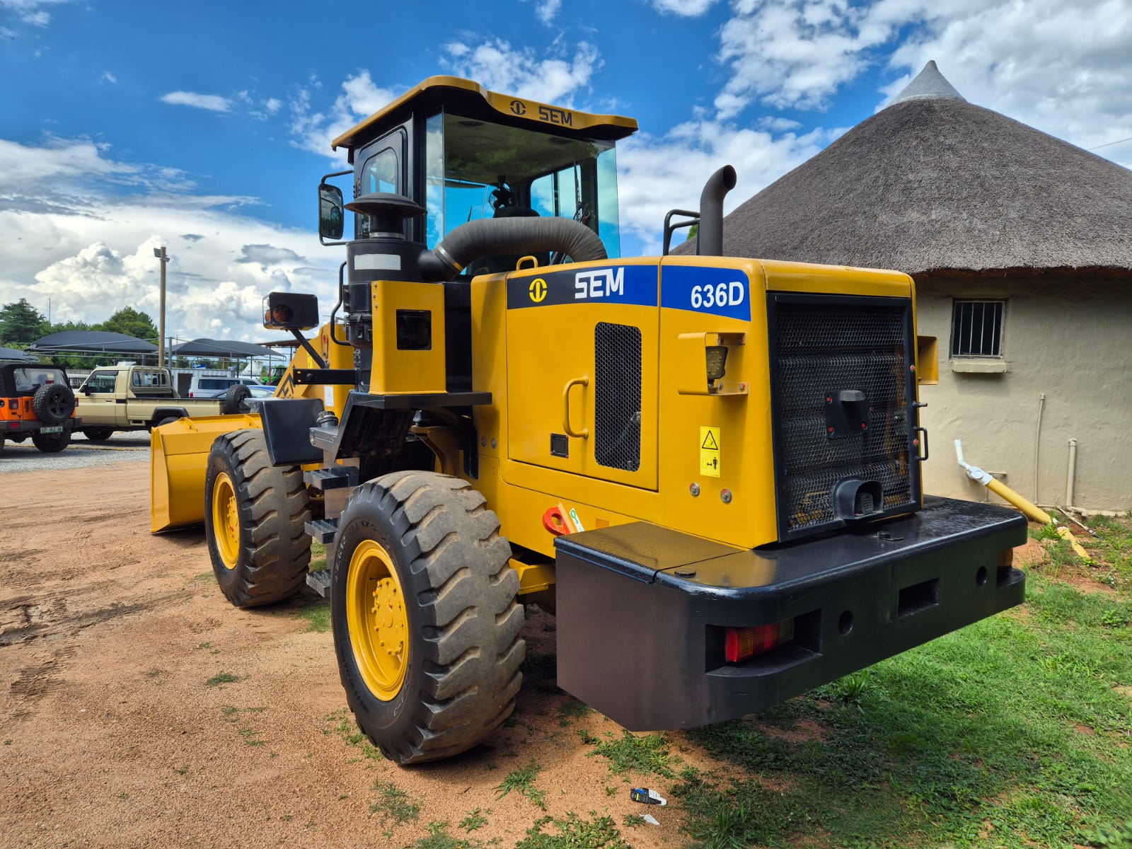 SEM 636D Front End Loader / Voorlaaier - Image 2