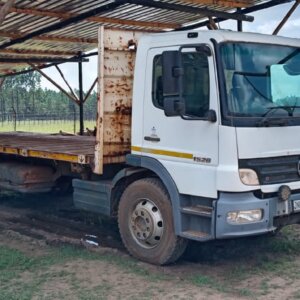 Mercedes Benz 1528 Atego Platbak Trok / Flatbed Truck