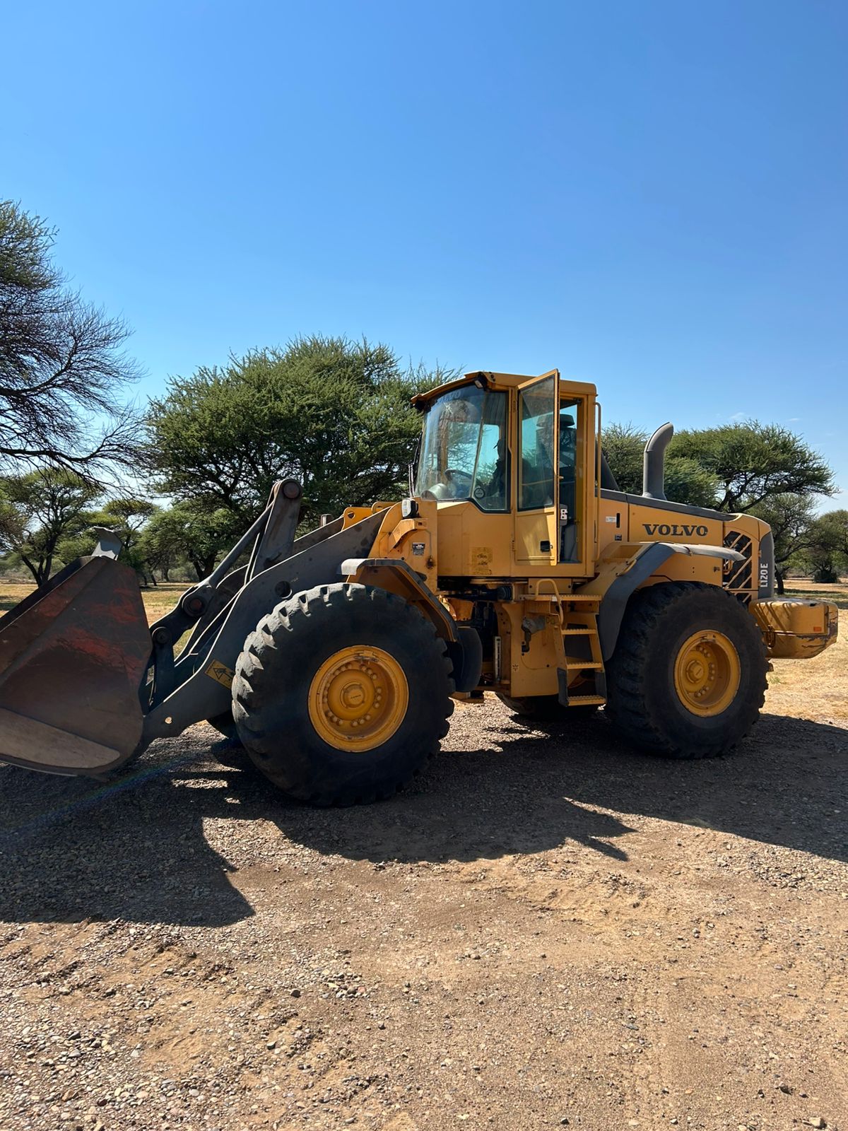 Volvo L120E Front End Loader / Voorlaaier - Image 5