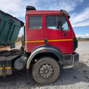 Mercedes Benz 2535 Powerliner Truck / Vragmotor