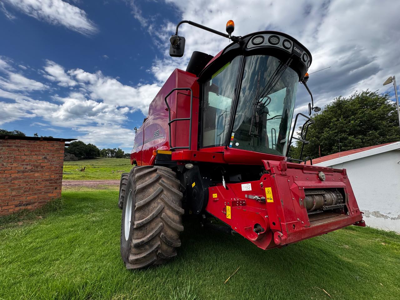 Case 5150 Combine Harvester / Stroper - Image 4