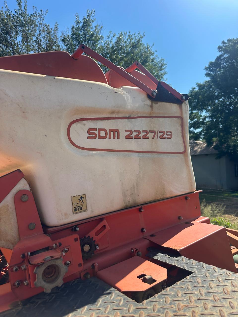 Kuhn 2227/29 Wheat / Koring Planter - Image 3