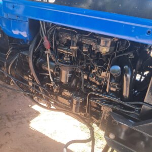 Alternative view of New Holland 6610 Trekker / Tractor