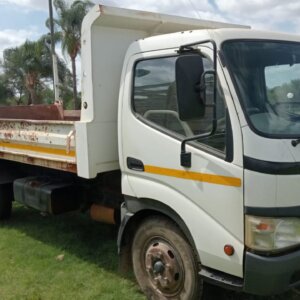 Toyota Dyna 7-145 Tipper Truck / Trok