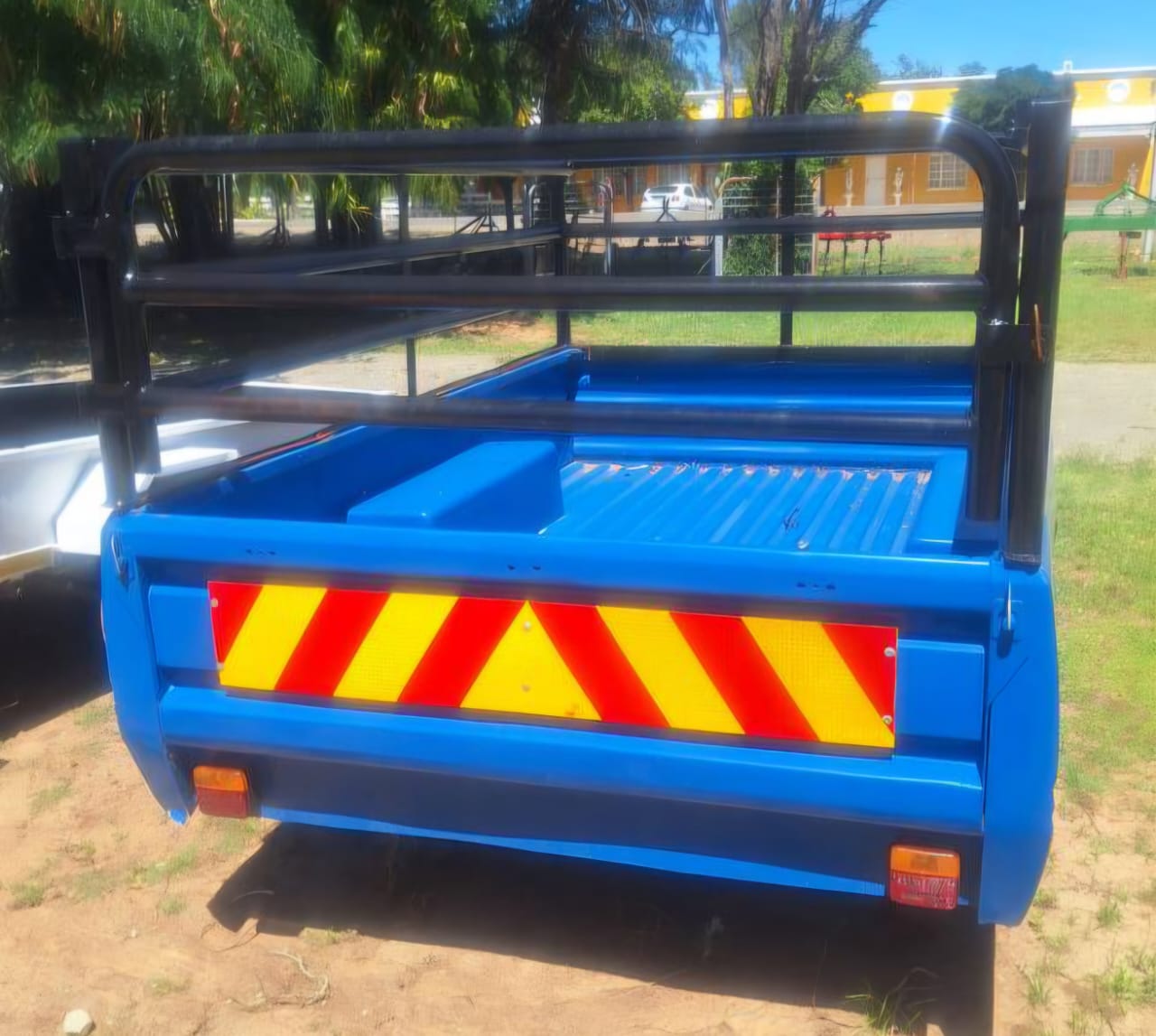 Trailer / Sleepwa - Image 2