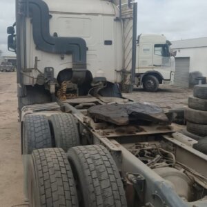 Alternative view of 2x Scania 460 Truck / Trok