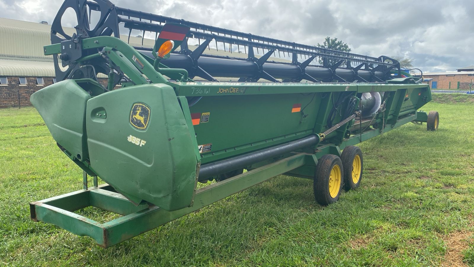 John Deere 9760 STS Stroper / Combine Harvester with John Deere 635 Flex Tafel / Table - Image 2