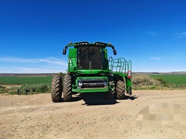 John Deere S770 Stroper / Combine Harvester - Image 2