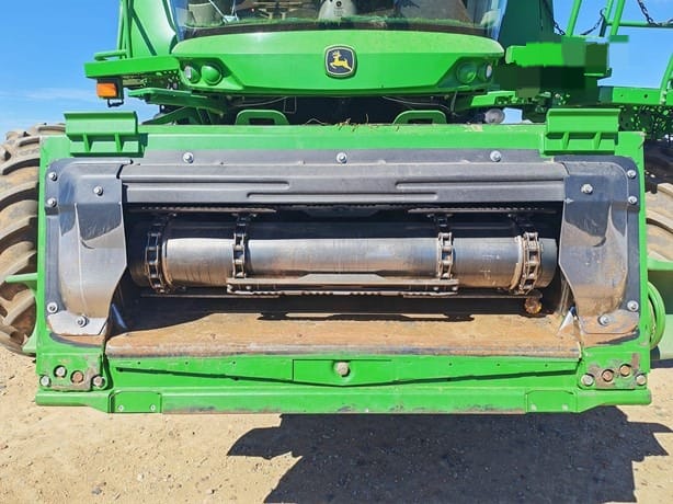 John Deere S770 Stroper / Combine Harvester - Image 6