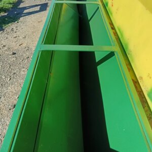 Alternative view of 4m Lime Spreader / Kalkstrooier
