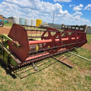 Alternative view of Claas Dominator 204 Mega Stroper met Tafel / Combine Harvester with Table