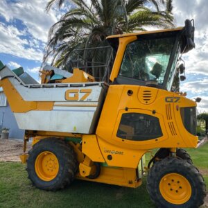 Gregoire G7.240 Grape Harvester / Druiwe Oesmasjien