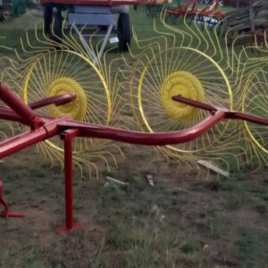 4 Spindle Rake / 4 Tol Hark