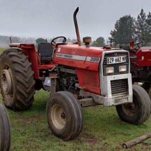 Massey Ferguson 399 Trekker / Tractor