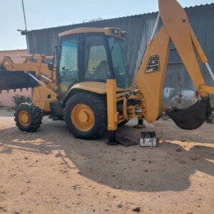 Alternative view of JCB 3CX TLB