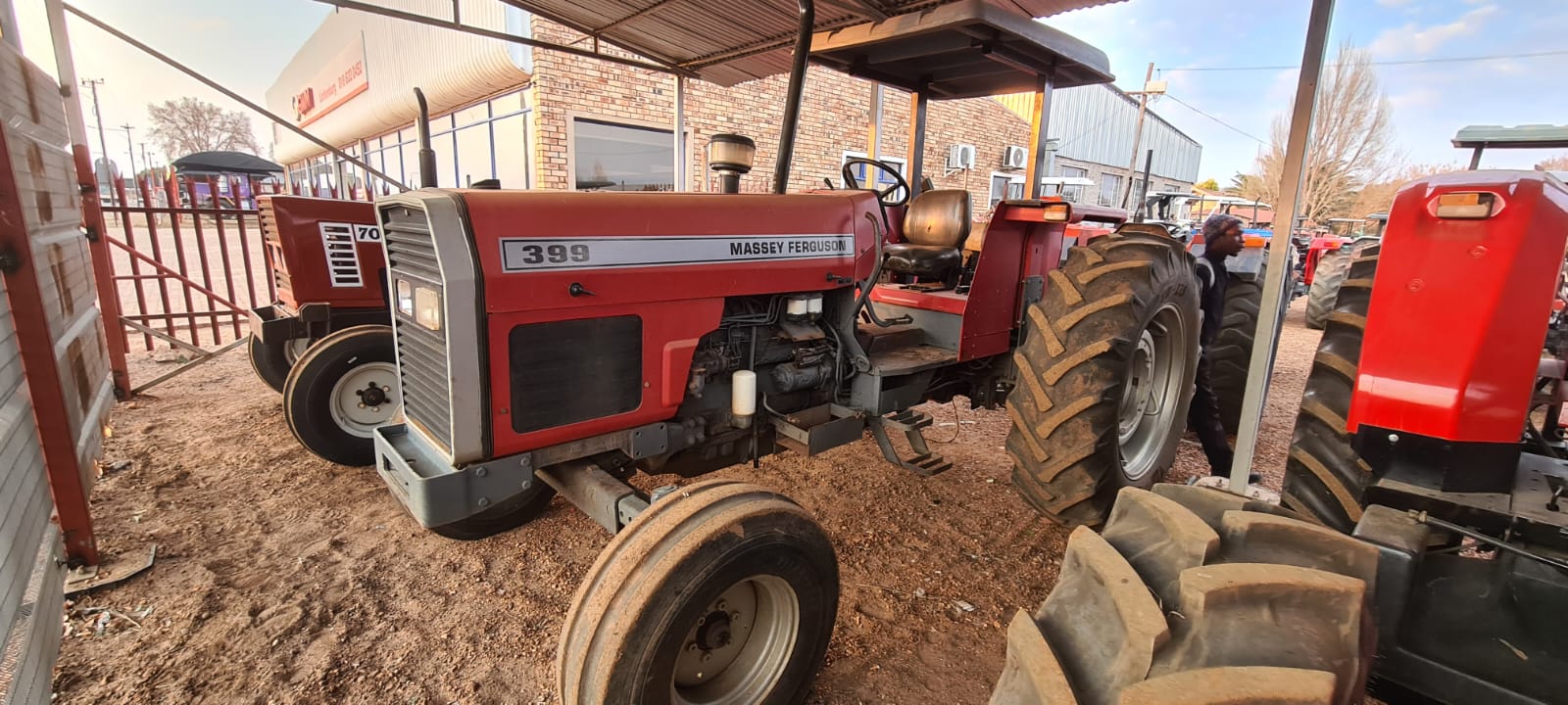 Massey Ferguson 399 Trekker / Tractor