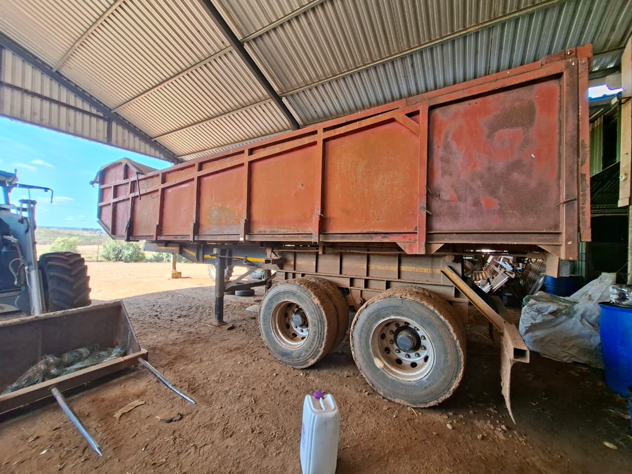 30 Cube Grain Tip Trailer / Graan Tipper Sleepwa