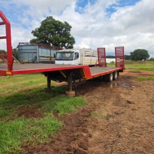 Alternative view of 2 Axle Pieterse Engineering Lowbed Trailer / Sleepwa
