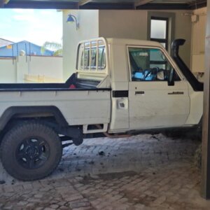 Toyota Land Cruiser 4.0L V 6 S/ Cab Bakkie / Pickup