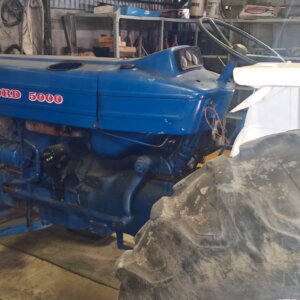 Alternative view of Ford 5000 Trekker / Tractor