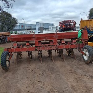 Alternative view of 6 Ry Koring / 6 Row Wheat Planter