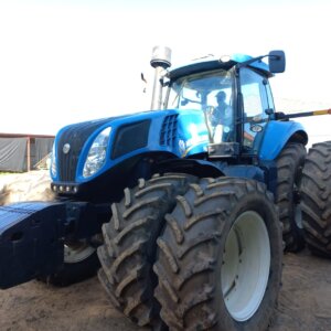 New Holland T8 390 Trekker / Tractor