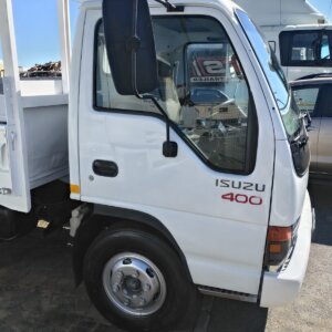 Isuzu 400 Truck / Trok