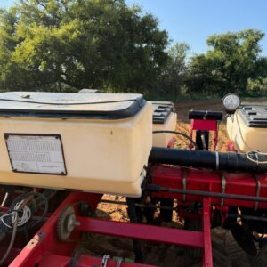 Alternative view of 6 Row Massey Ferguson 555 Planter